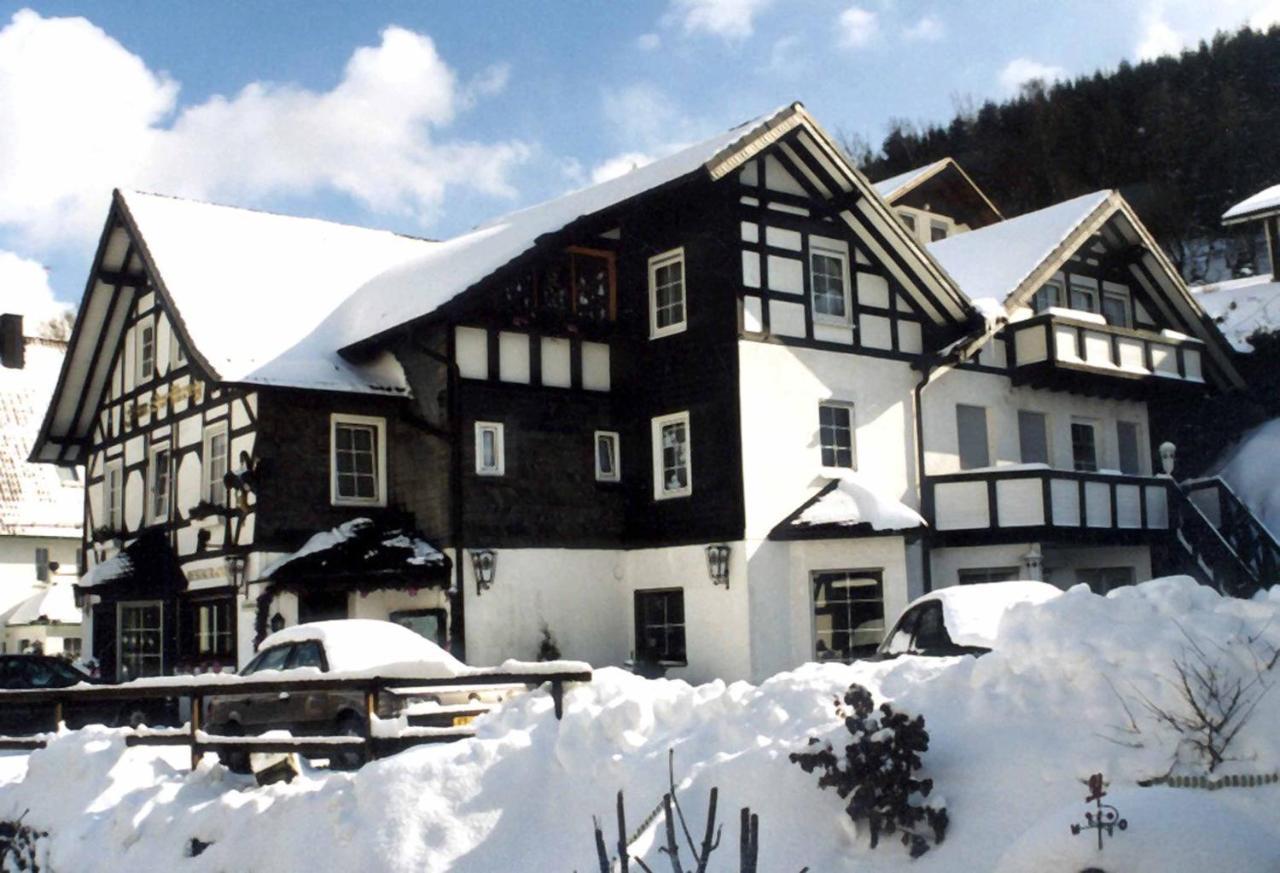 Hotel-Restaurant Zum Dorfkrug Winterberg Dış mekan fotoğraf